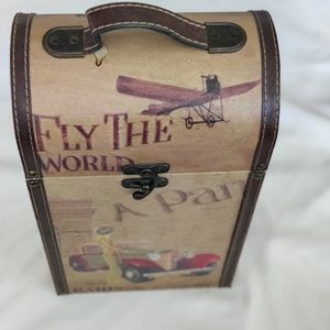 Vintage Wine carrying case